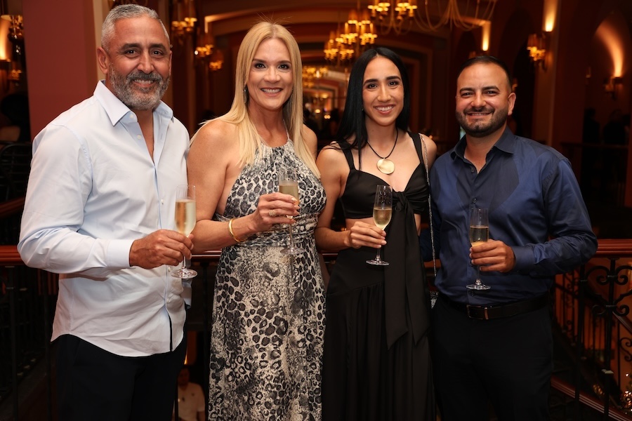 AGC Holiday 2025A17A3741