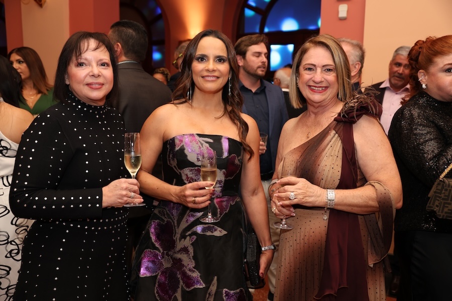 AGC Holiday 2025A17A3745