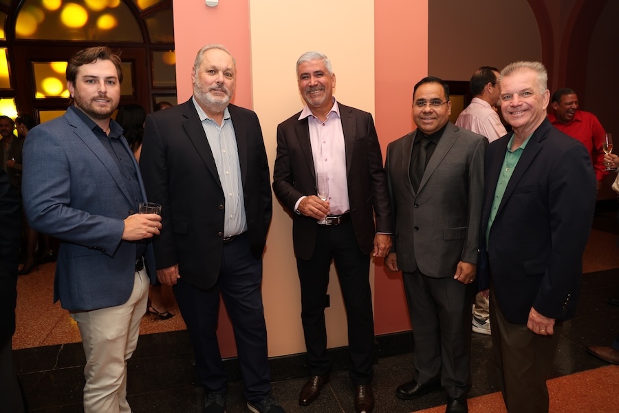 AGC Holiday 2025A17A3746