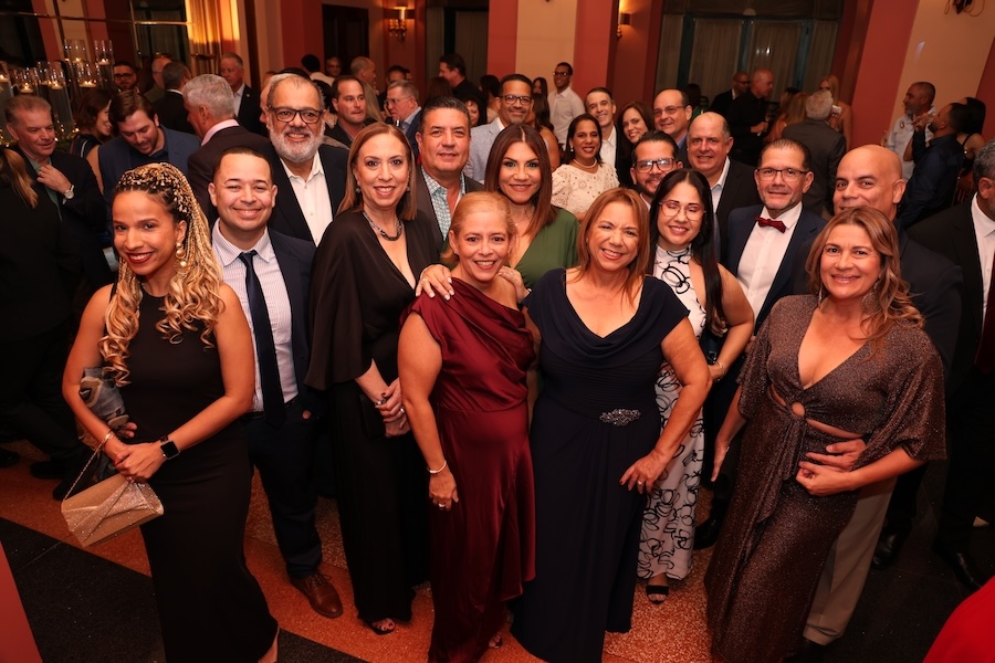 AGC Holiday 2025A17A3748