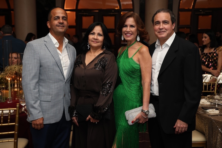 AGC Holiday 2025A17A3768