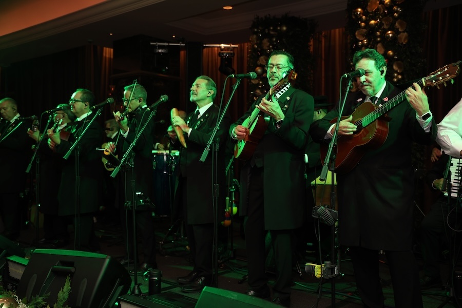 AGC Holiday 2025A17A3772