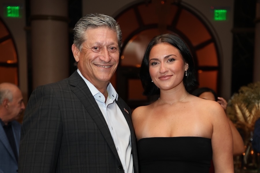 AGC Holiday 2025A17A3787