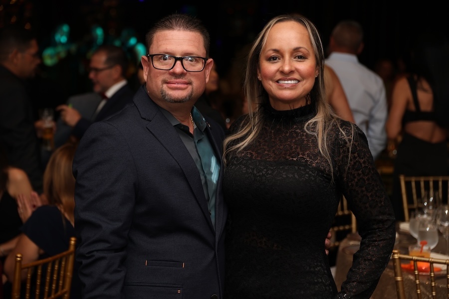 AGC Holiday 2025A17A3802