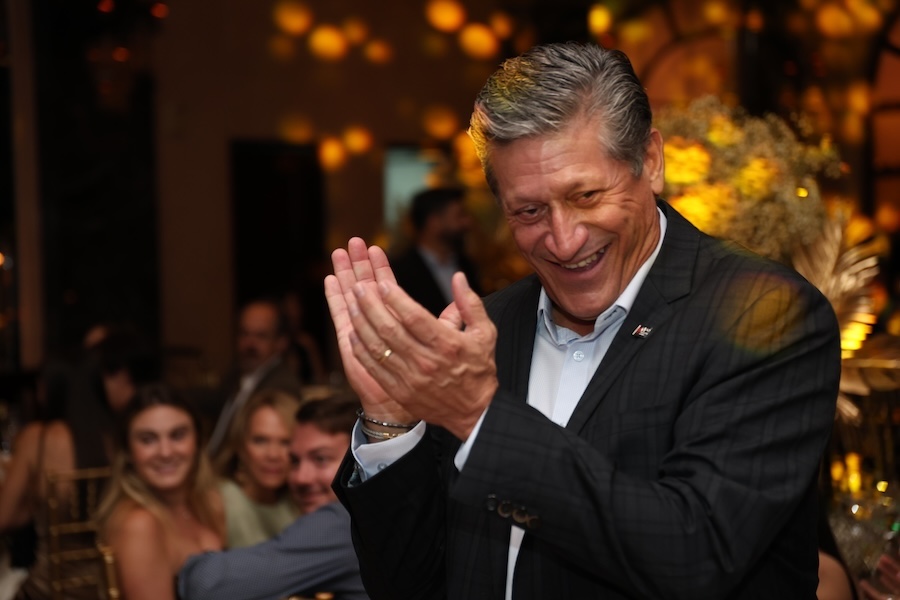 AGC Holiday 2025A17A3831