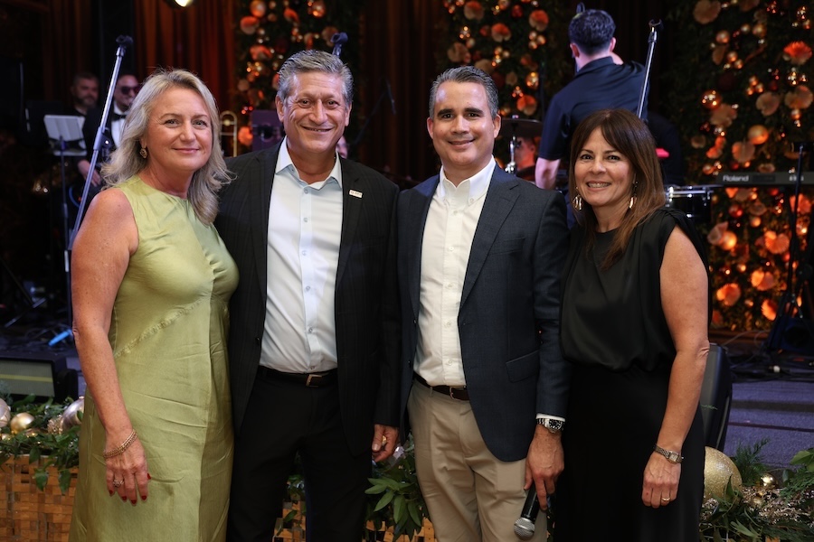 AGC Holiday 2025A17A3838