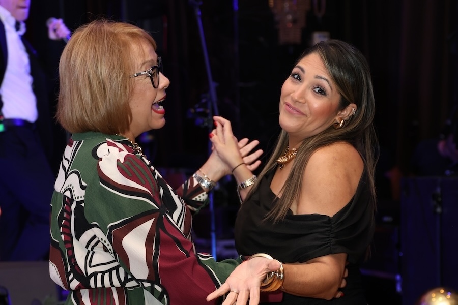 AGC Holiday 2025A17A3853