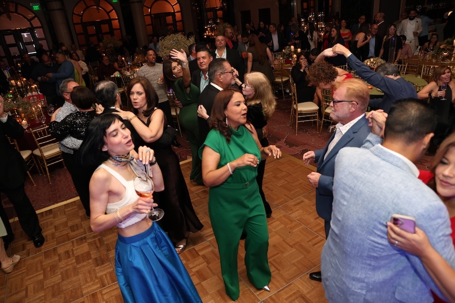 AGC Holiday 2025A17A3861