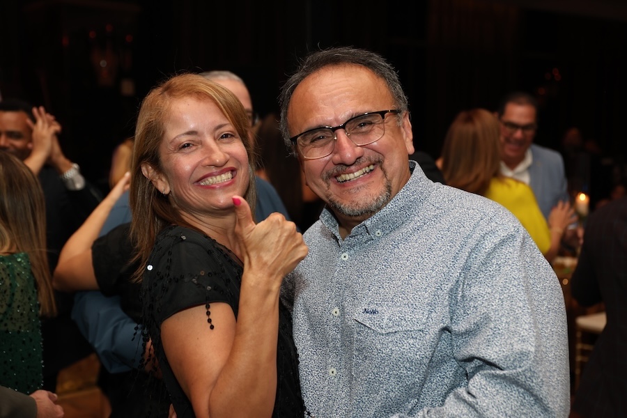 AGC Holiday 2025A17A3865