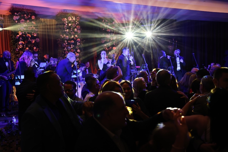 AGC Holiday 2025A17A3869