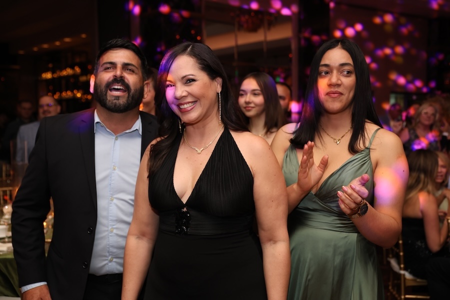 AGC Holiday 2025A17A3880