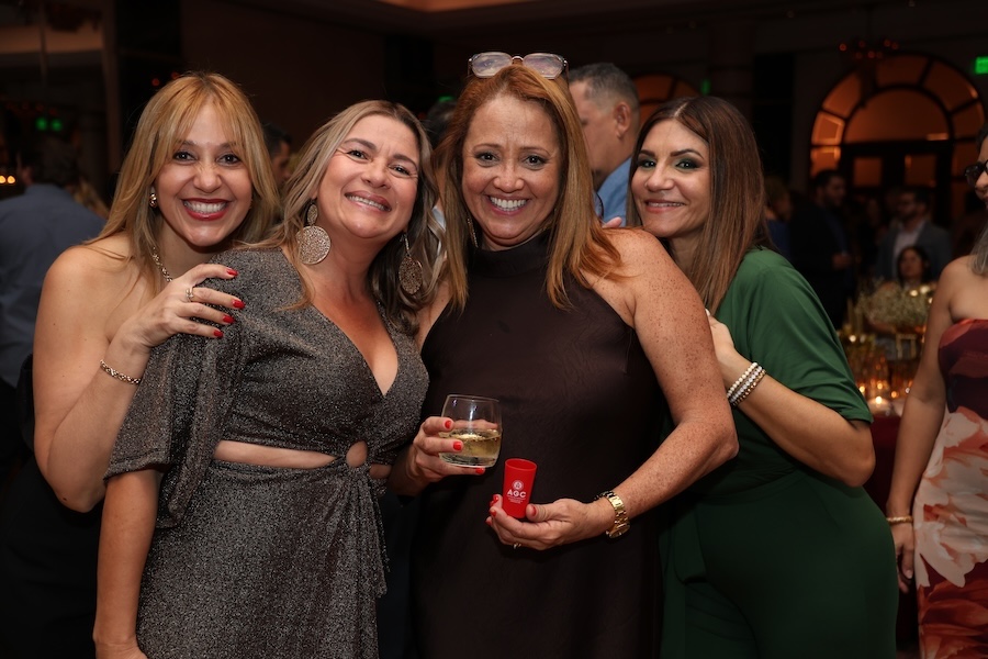 AGC Holiday 2025A17A3937