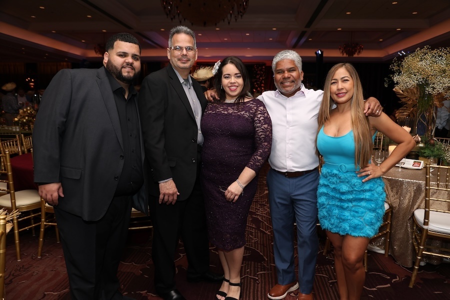 AGC Holiday 2025A17A3997