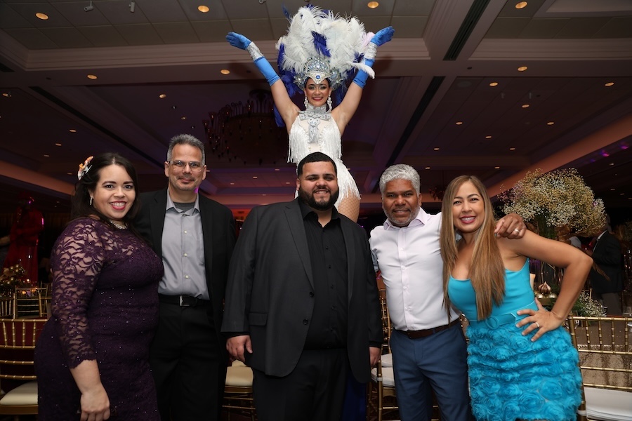 AGC Holiday 2025A17A4001