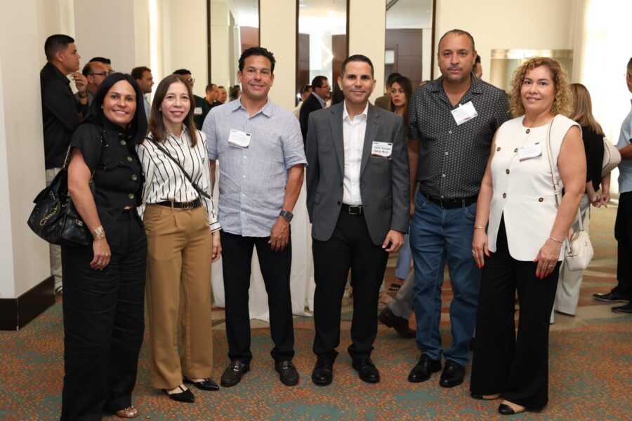 Reunion-almuerzo-junio-agc-13