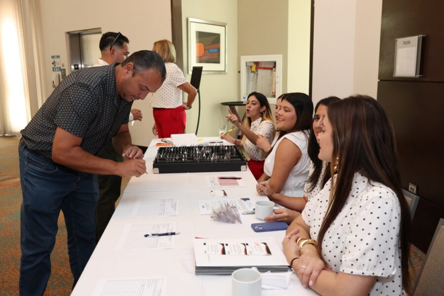 Reunion-almuerzo-junio-agc-6